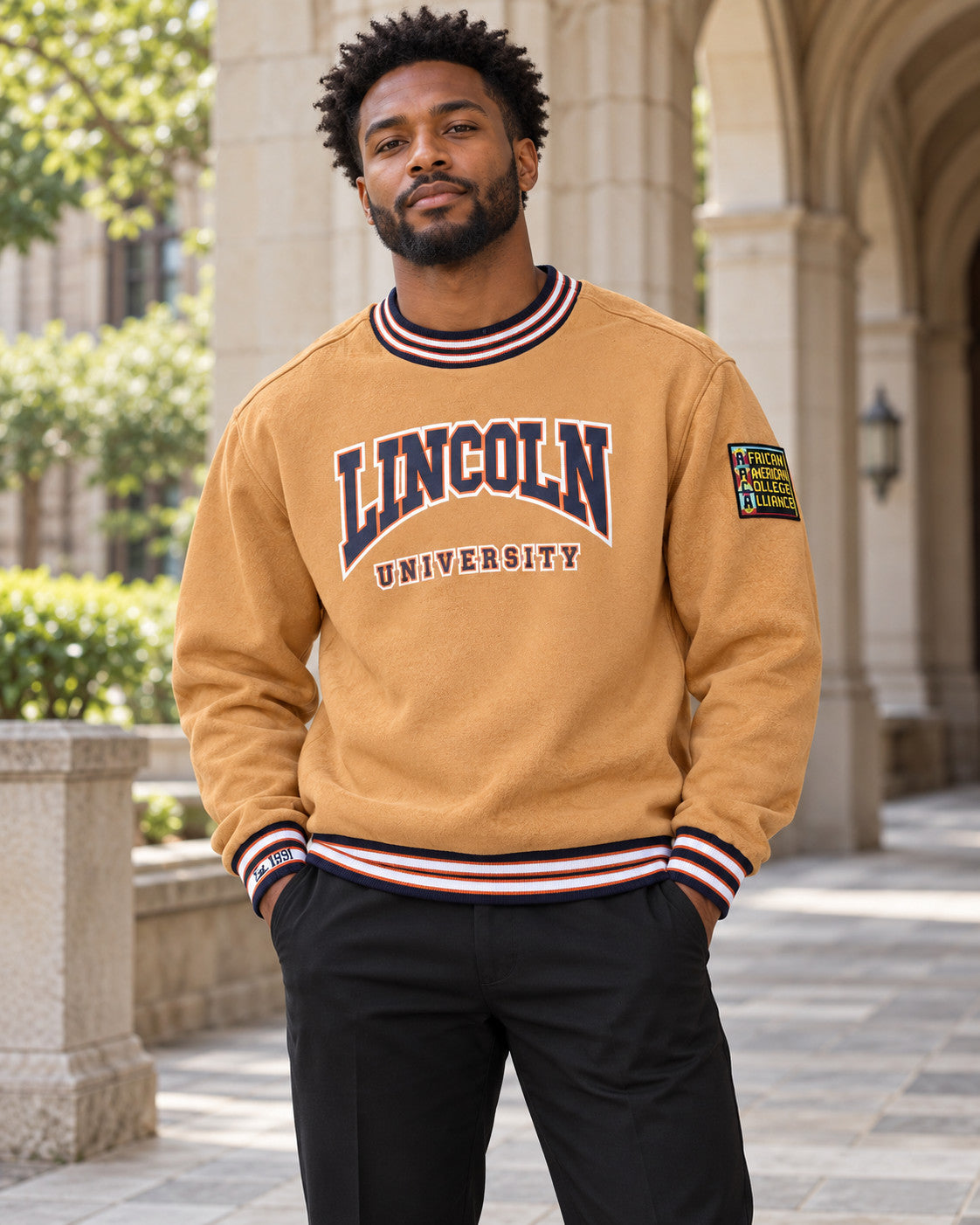 Lincoln  University Classic '91 Crewneck Butter Rum — alternative model styling